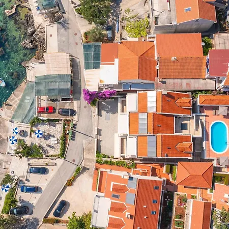 Апартаменты 3 Bedroom In *